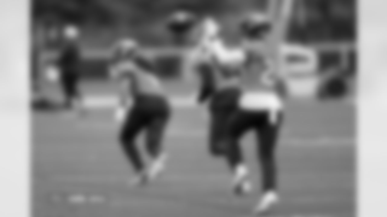 Brandon Jones during practice at Tottenham Hotspur Football Club Training Ground in Enfield, England on October 9, 2025. Photo by Gabriel Christus / Denver Broncos