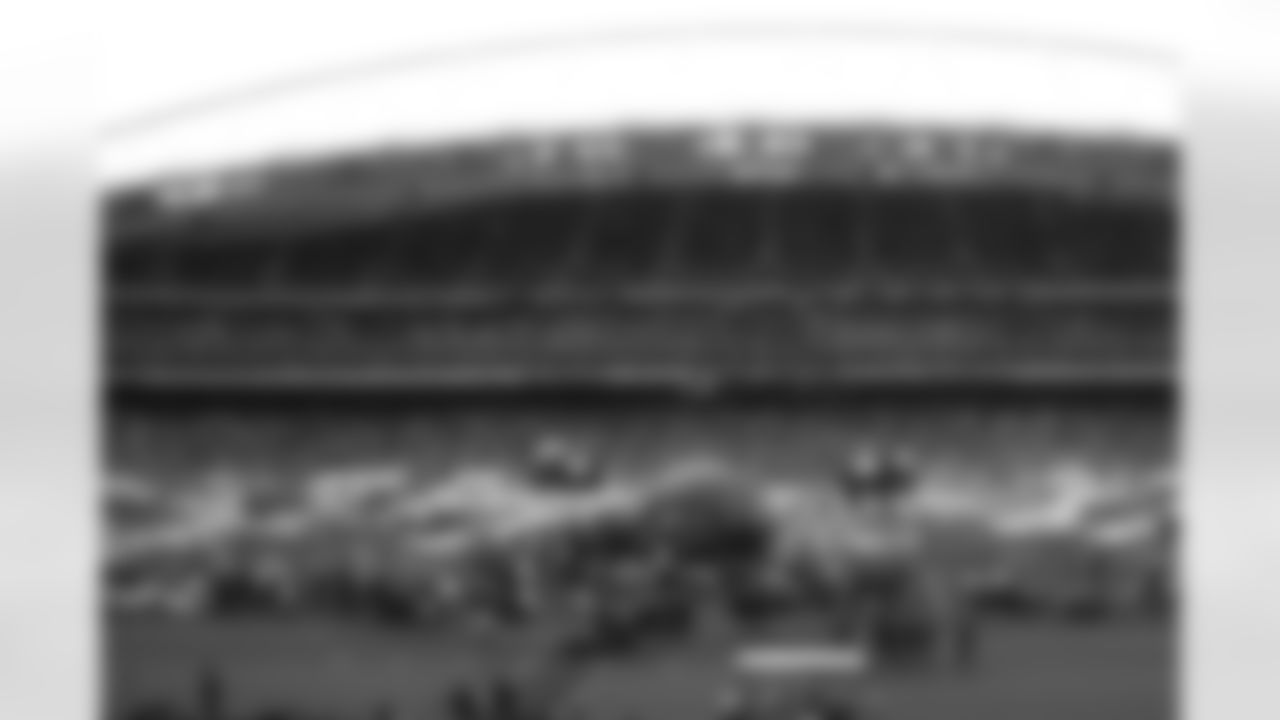 An overall view of the stadium in Sydney, Australia against the San Diego Chargers at Stadium Australia in Sydney, Australia (American Bowl) on August 8, 1999.