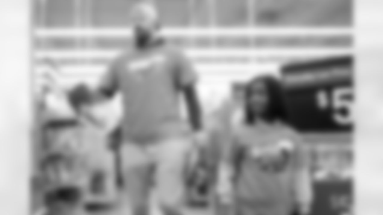 Children from the Denver Broncos Boys & Girls Club participate in a Shop with a Jock shopping spree with Broncos players, alumni and cheerleader alumni in Aurora, Colorado on December 2, 2025. Photo by Ben Swanson / Denver Broncos