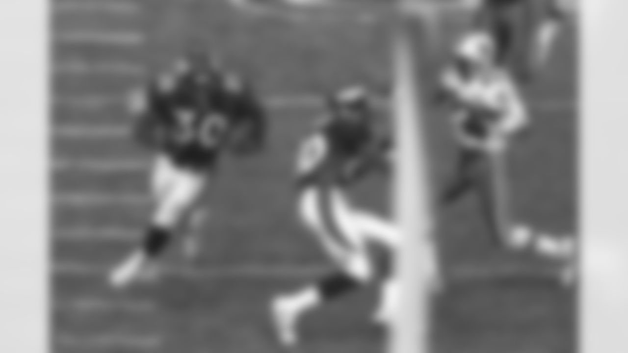 Longest Run From Scrimmage
62 yards – Terrell Davis vs. Miami on Jan. 9, 1999