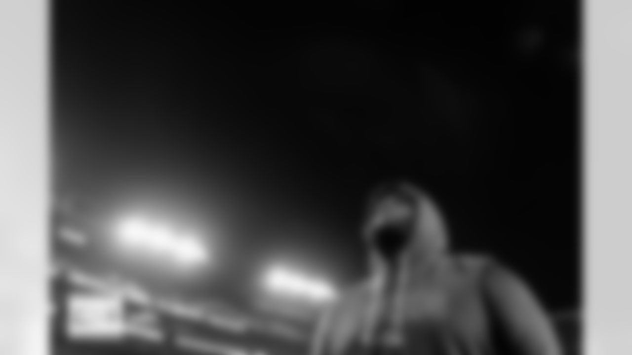 D.J. Jones looks up before the Broncos' Week 13 game against the Washington Commanders at Northwest Stadium in Landover, Maryland on November 30, 2025. Photo by Gabriel Christus / Denver Broncos