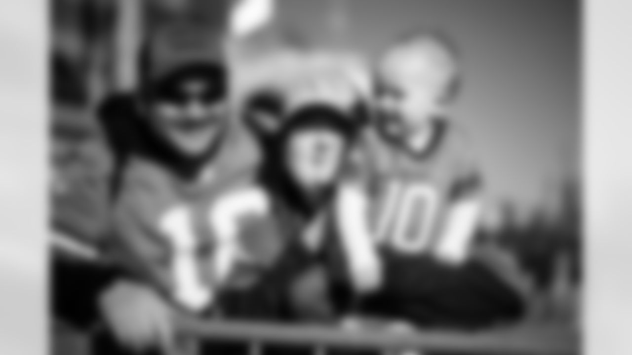 Fans before the Broncos' Week 10 game against the Las Vegas Raiders at Empower Field at Mile High in Denver, Colorado on November 6, 2025. Photo by Ben Swanson / Denver Broncos