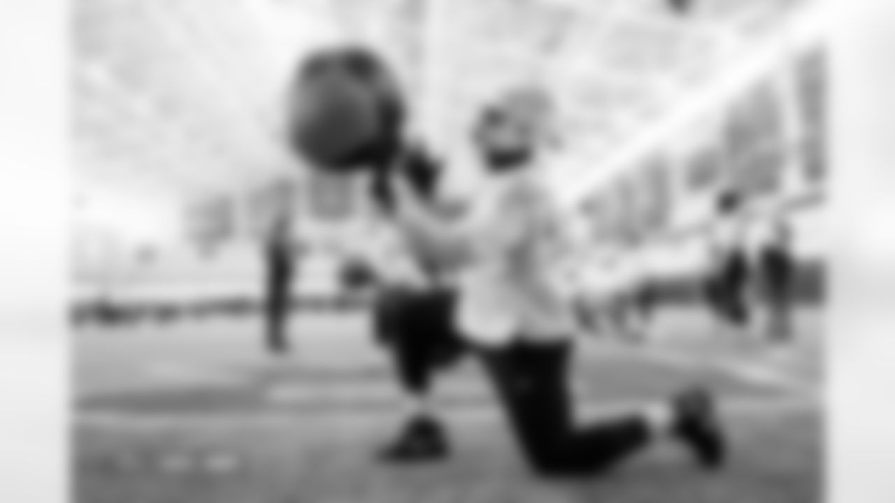 Jordan Jackson during practice at Broncos Park Powered by CommonSpirit in Englewood, Colorado on December 17, 2025. Photo by Ben Swanson / Denver Broncos