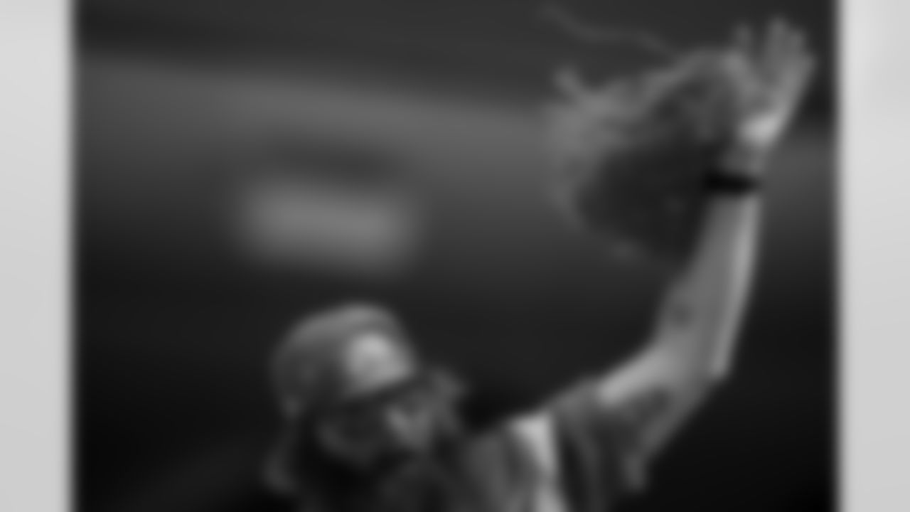 Fans during the Broncos' Week 3 game against the Los Angeles Chargers at SoFi Stadium in Inglewood, California on September 21, 2025. Photo by Gabriel Christus / Denver Broncos