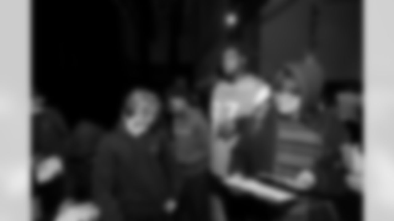 Denver Broncos alumni, cheer and players participated in ENT Adventures in Realiity on Tuesday, December 9, 2025 at Manual High School in Denver, Colorado.
Photo by Gabriel Christus / Denver Broncos