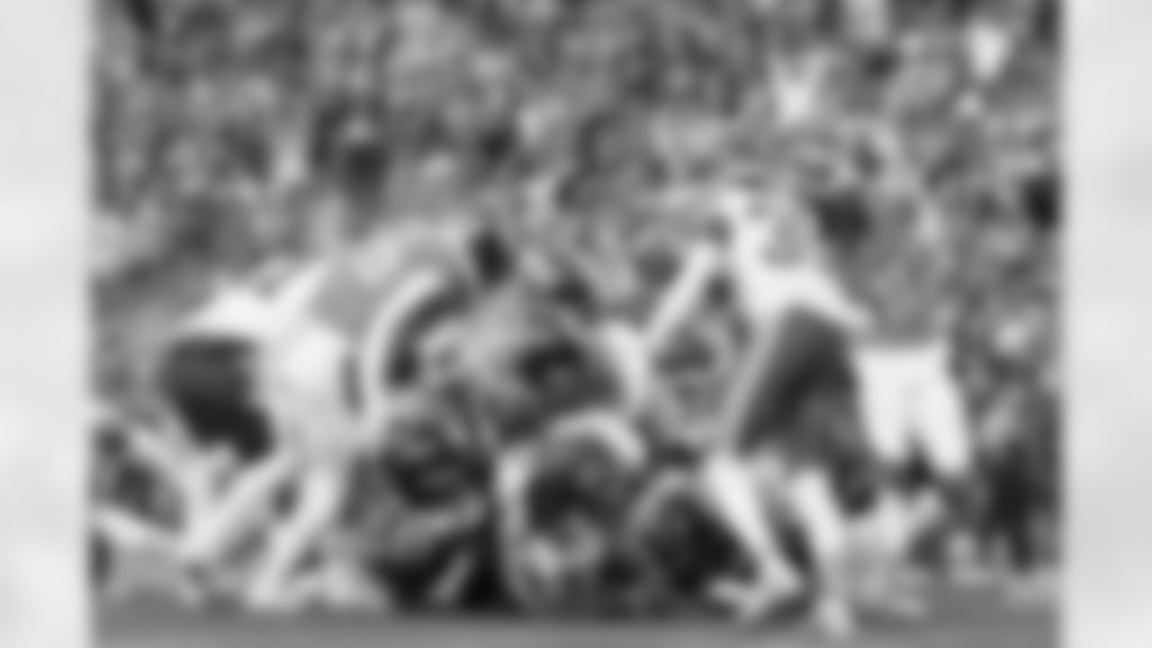 Jaleel McLaughlin scores a touchdown during the Broncos' Week 11 game against the Kansas City Chiefs at Empower Field at Mile High in Denver, Colorado on November 16, 2025. Photo by Gabriel Christus / Denver Broncos