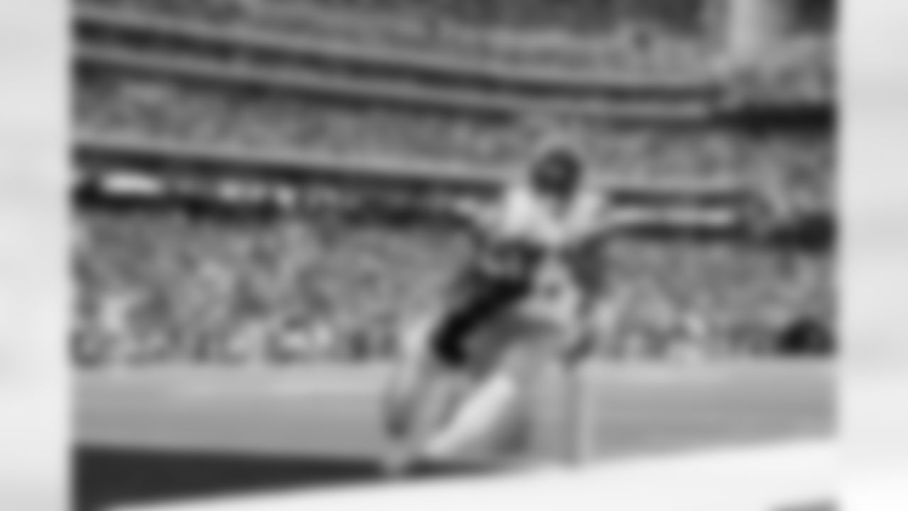 Denver Broncos wide receiver Courtland Sutton (14) scores a touchdown with Houston Texans cornerback Derek Stingley Jr. (24) covering during the Broncos' Week 9 game against the Houston Texans at NRG Stadium in Houston, Texas on November 2, 2025. Photo by Gabriel Christus / Denver Broncos