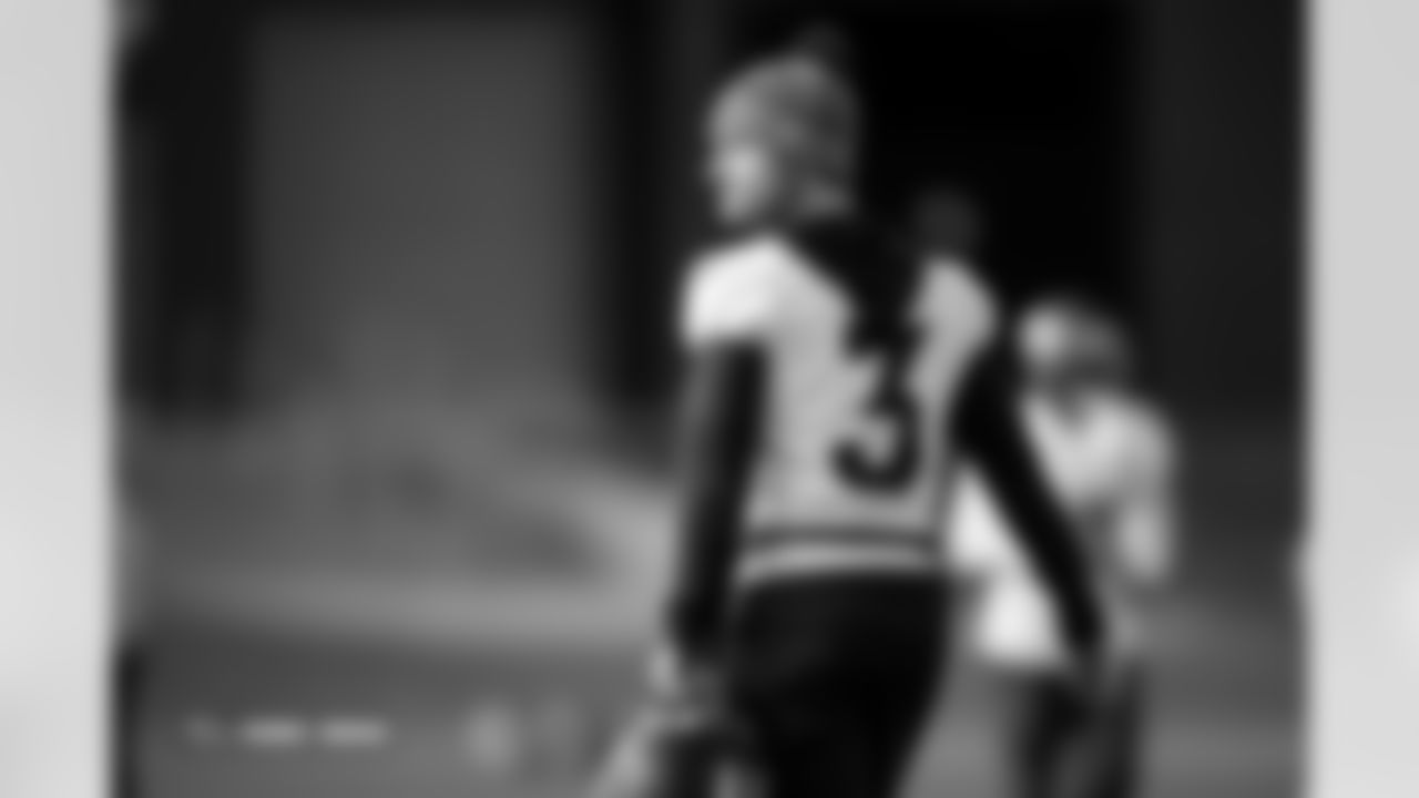 Wil Lutz during practice at Broncos Park Powered by CommonSpirit in Englewood, Colorado on November 26, 2025. Photo by Ben Swanson / Denver Broncos