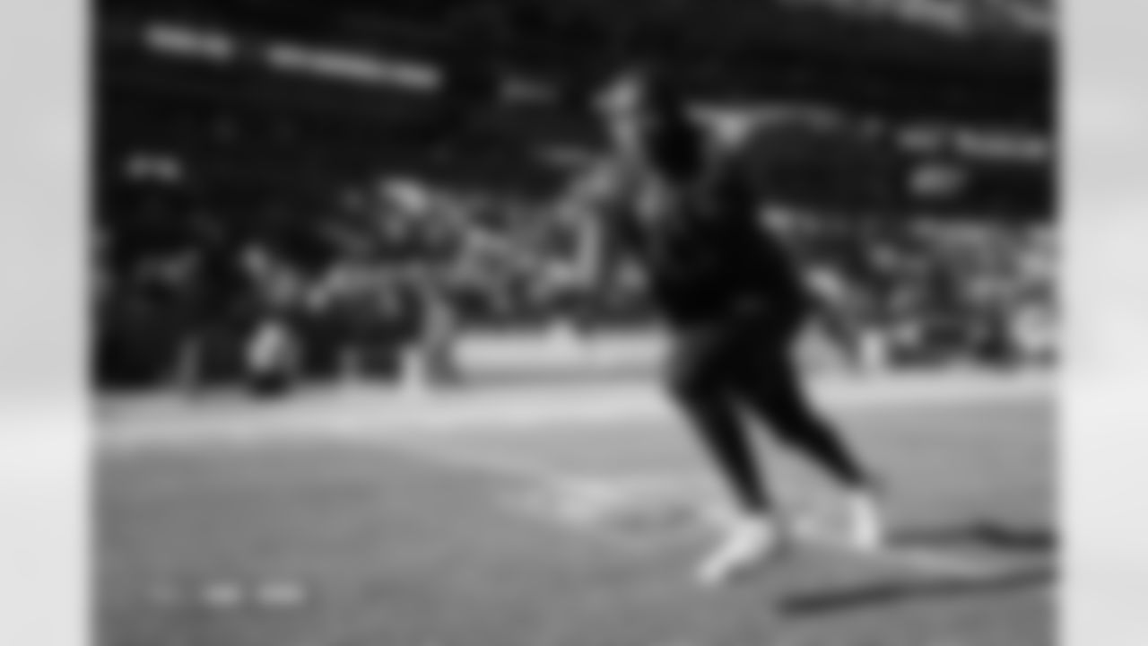 Dondrea Tillman before the Broncos' Week 15 game against the Green Bay Packers at Empower Field at Mile High in Denver, Colorado on December 14, 2025. Photo by Gabriel Christus / Denver Broncos