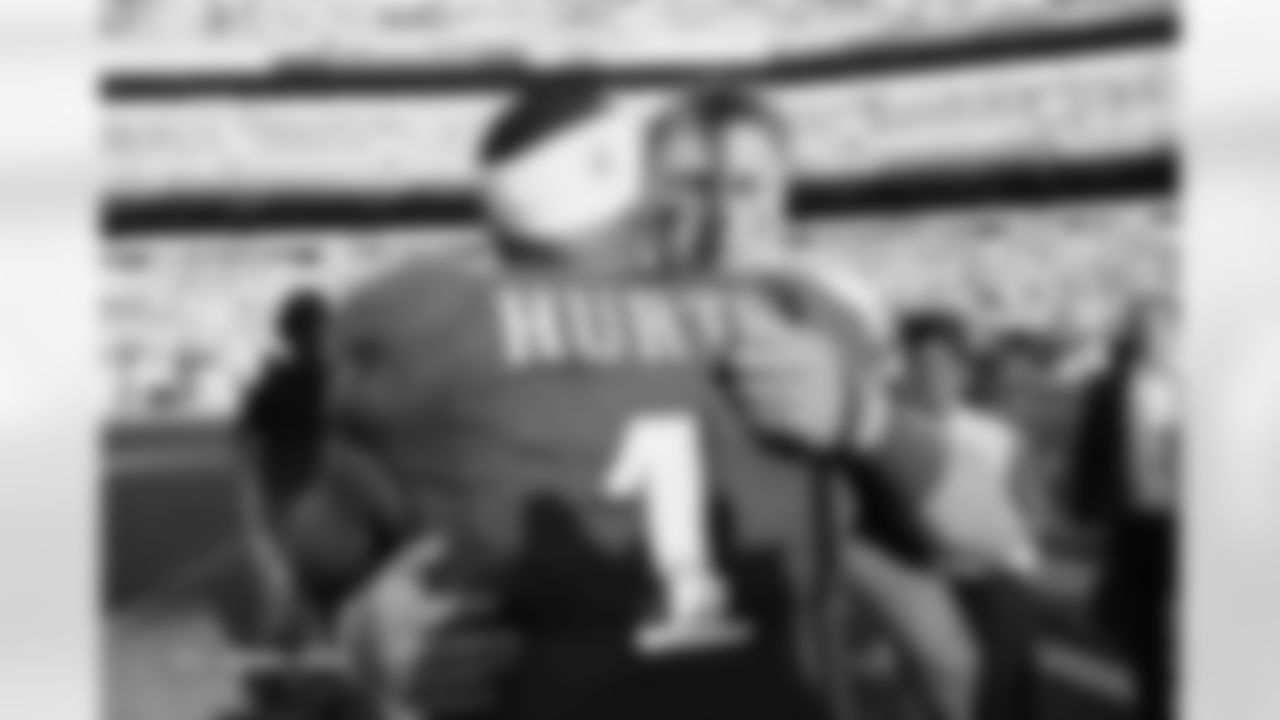 Bo Nix during the Broncos' Week 5 game against the Philadelphia Eagles at Lincoln Financial Field in Philadelphia, Pennsylvania on October 5, 2025. Photo by Ben Swanson / Denver Broncos