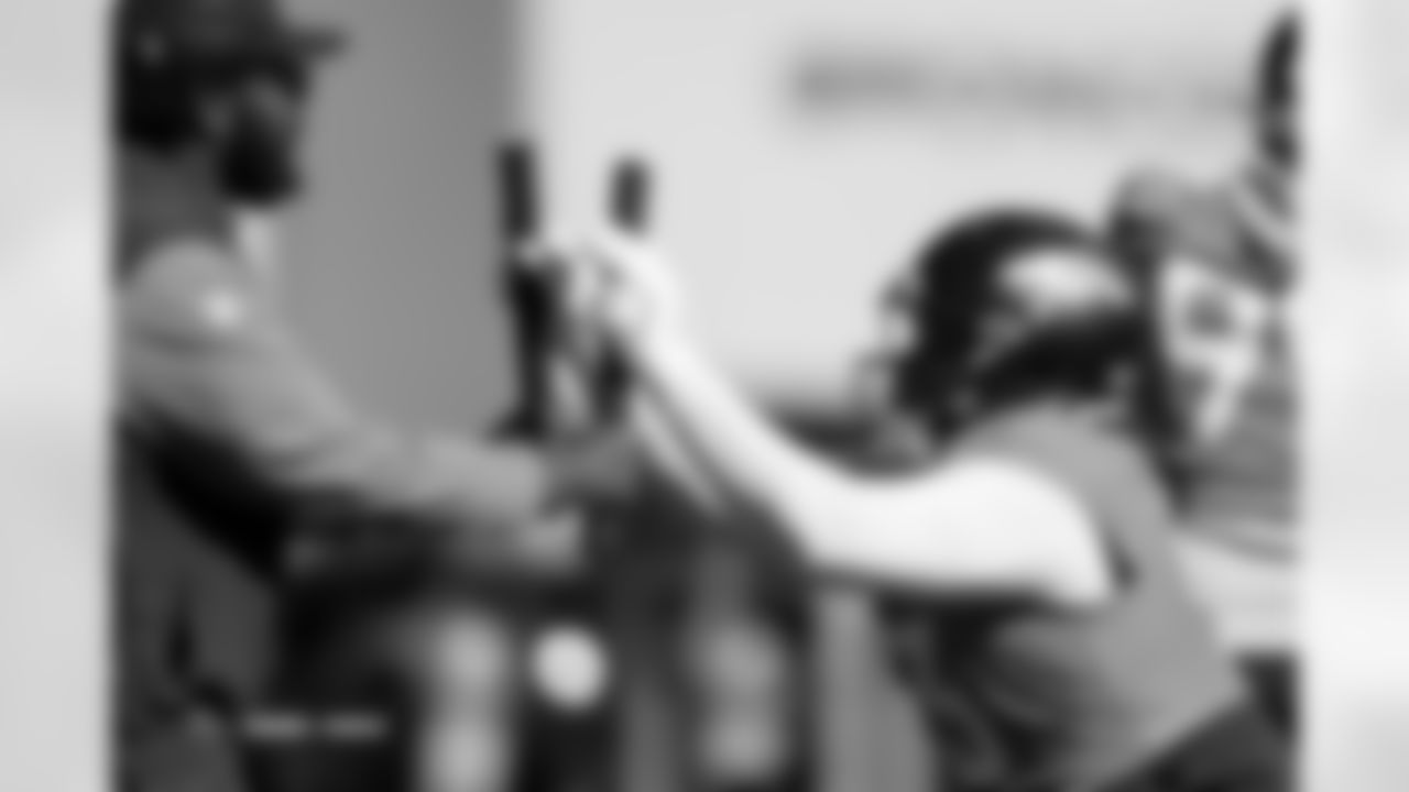 D.J. Jones during practice at Broncos Park Powered by CommonSpirit in Englewood, Colorado on October 30, 2025. Photo by Gabriel Christus / Denver Broncos