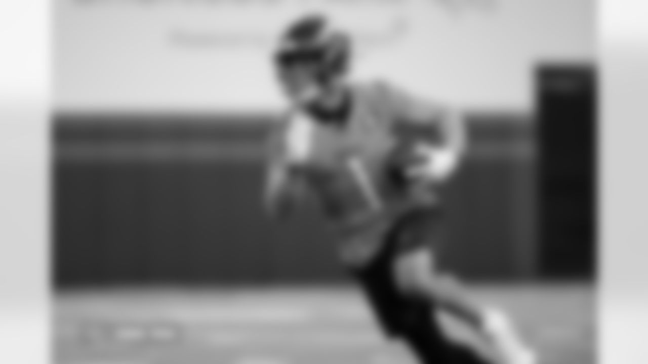 Evan Engram during practice at Broncos Park Powered by CommonSpirit in Englewood, Colorado on October 3, 2025. Photo by Ben Swanson / Denver Broncos