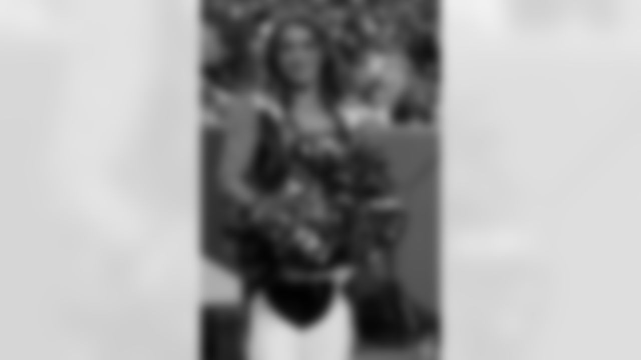 Denver Broncos Cheerleaders perform during the Broncos' Week 15 game against the Green Bay Packers at Empower Field at Mile High in Denver, Colorado on December 14, 2025. Photo by Adam Bratten / Denver Broncos