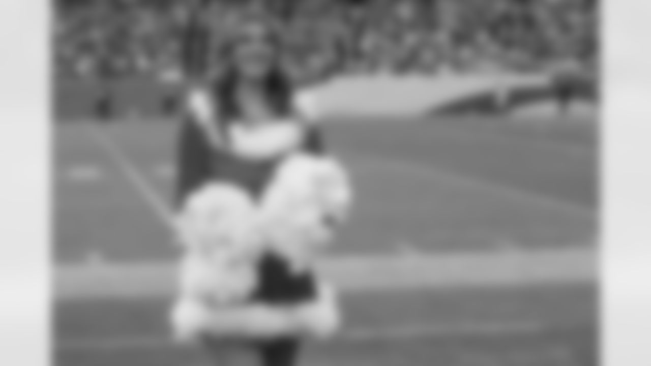 Denver Broncos Cheerleaders during the Broncos' Week 16 game against the Jacksonville Jaguars at Empower Field at Mile High in Denver, Colorado on December 21, 2025. Photo by Paul Cloud / Denver Broncos