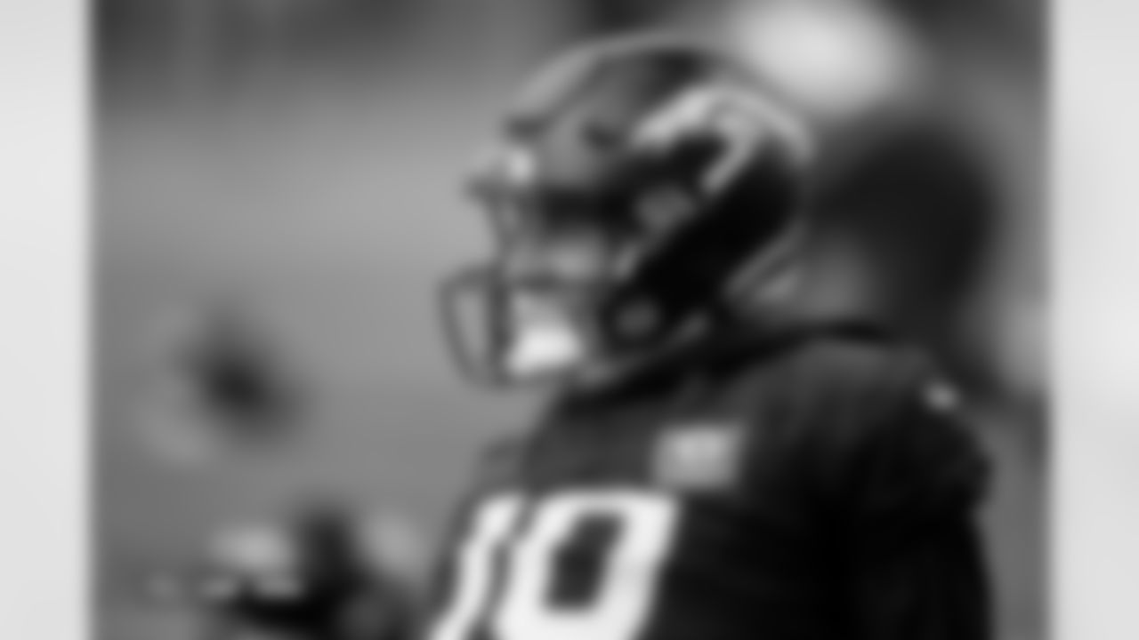 Bo Nix during practice at Broncos Park Powered by CommonSpirit in Englewood, Colorado on December 11, 2025. Photo by Ben Swanson / Denver Broncos