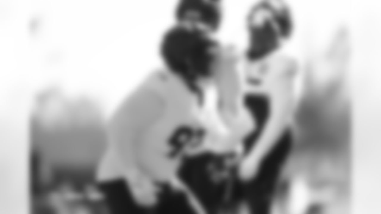 D.J. Jones during practice at Broncos Park Powered by CommonSpirit in Englewood, Colorado on October 16, 2025. Photo by Gabriel Christus / Denver Broncos