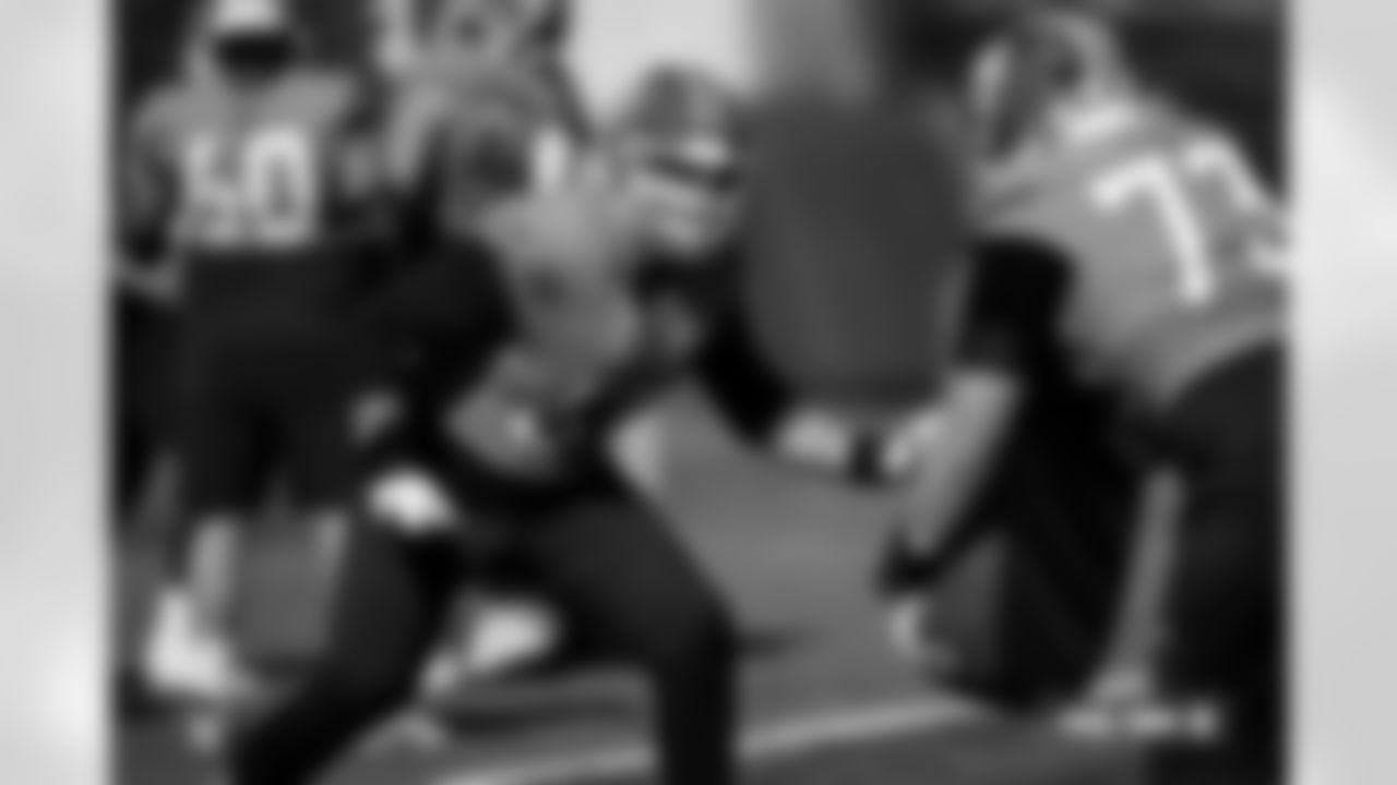 Mike McGlinchey during practice at Broncos Park Powered by CommonSpirit in Englewood, Colorado on October 23, 2025. Photo by Ben Swanson / Denver Broncos