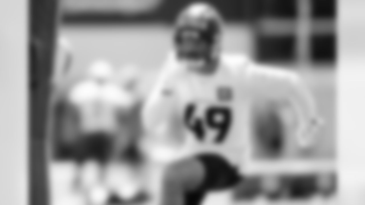 Alex Singleton during a mandatory minicamp practice at Broncos Park Powered by CommonSpirit on June 10, 2025 in Englewood, Colorado. Photo by Ben Swanson / Denver Broncos