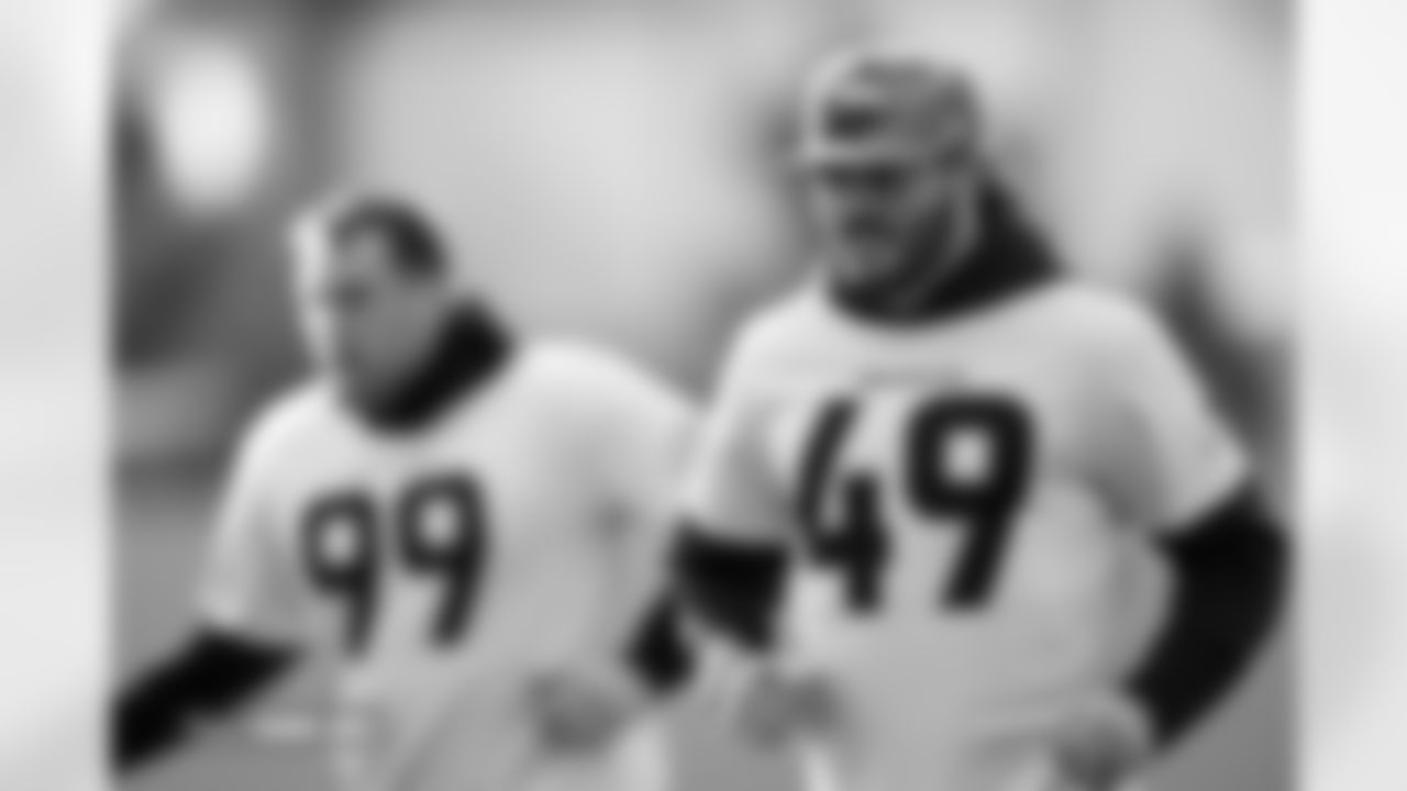 Alex Singleton during practice at Broncos Park Powered by CommonSpirit in Englewood, Colorado on December 23, 2025. Photo by Ben Swanson / Denver Broncos