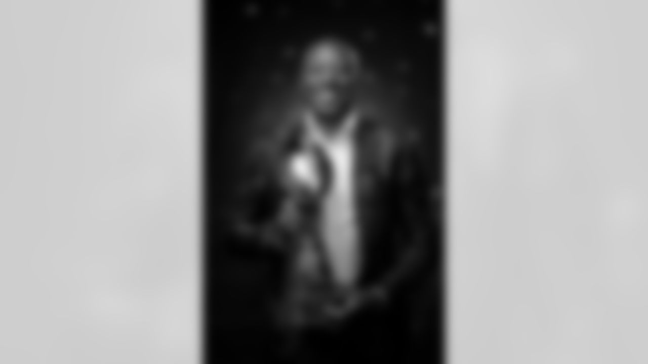 Chris Harris Jr. poses for a portrait at the 2025 Alumni Weekend Reception on October 18, 2025. Photo by Ben Swanson / Denver Broncos