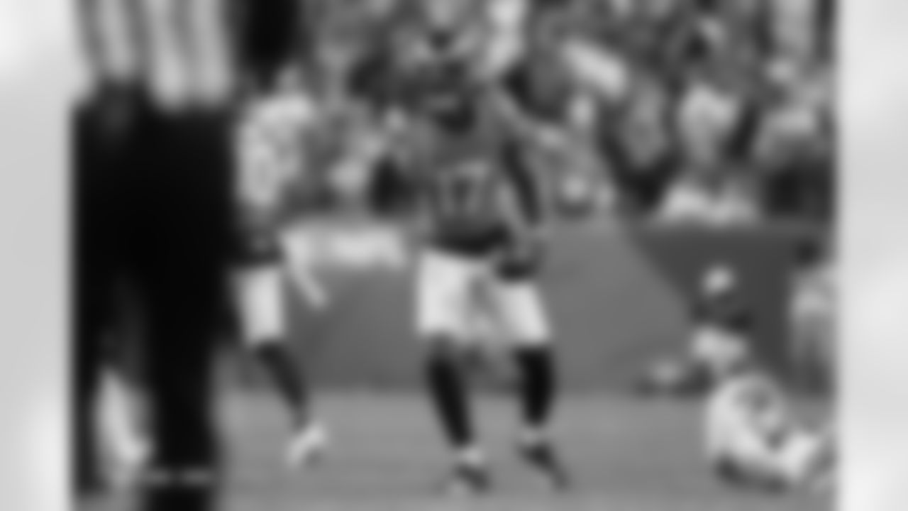 Lil'Jordan Humphrey (17) during the Broncos' Week 15 game against the Green Bay Packers at Empower Field at Mile High in Denver, Colorado on December 14, 2025. Photo by Ben Swanson / Denver Broncos