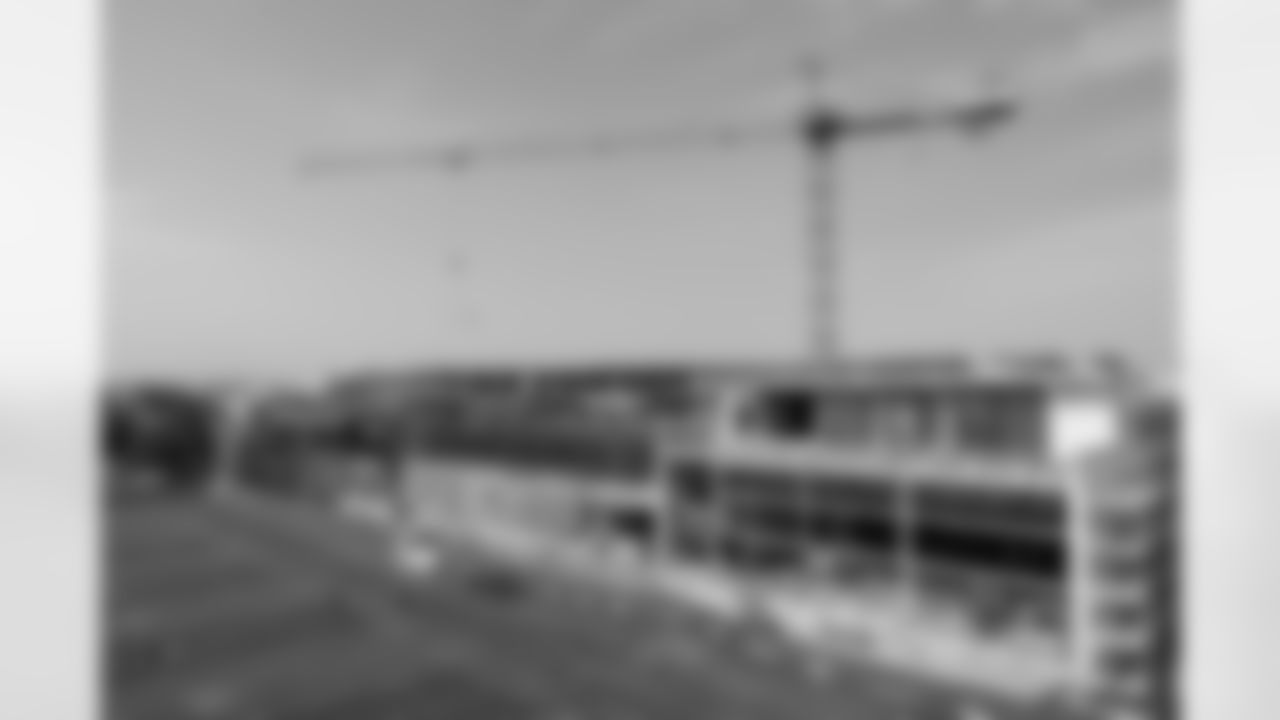 The last piece of timber is lifted during the topping out ceremony at Broncos Park Powered by CommonSpirit on Friday, August 1, 2025 in Englewood, Colorado.
Photo by Gabriel Christus / Denver Broncos