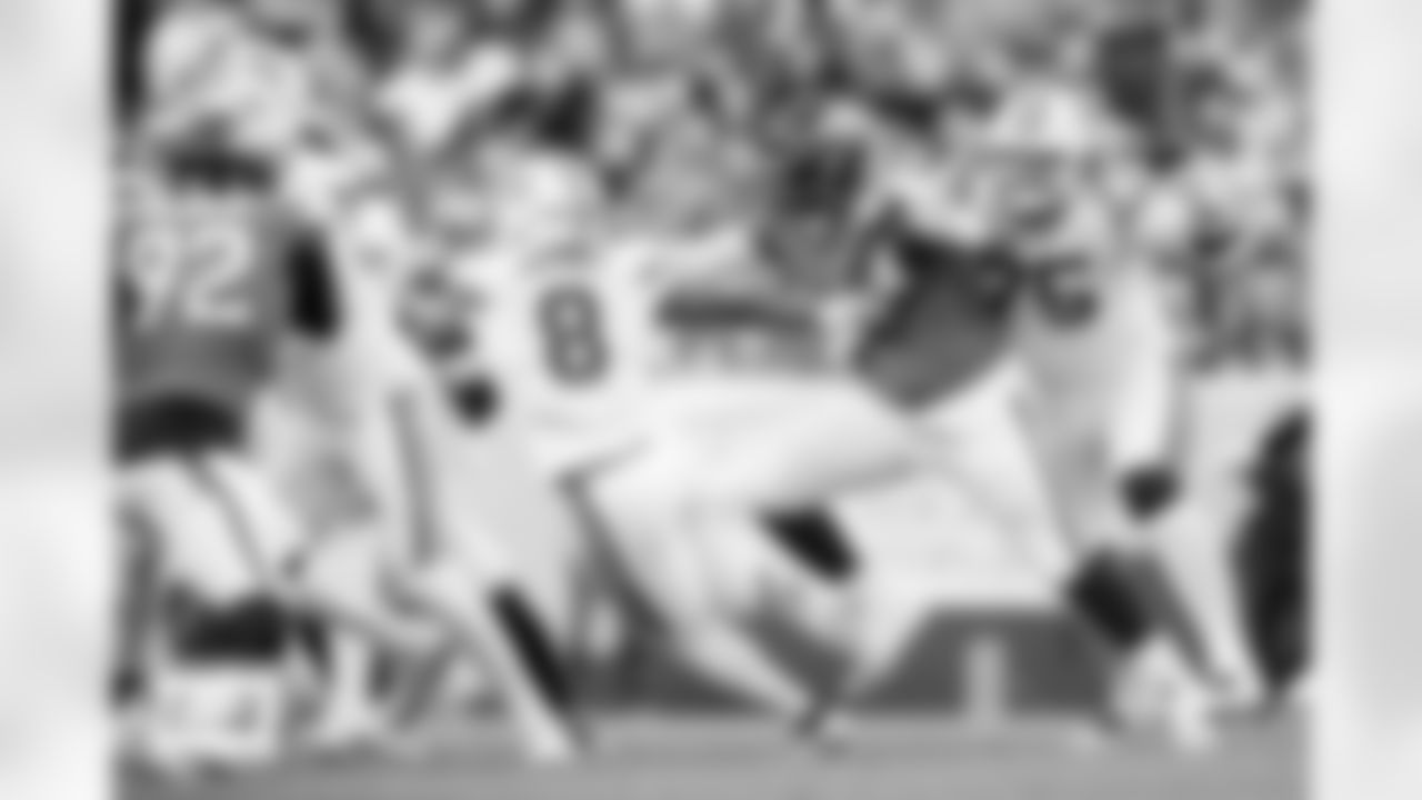 during the Broncos' Week 15 game against the Green Bay Packers at Empower Field at Mile High in Denver, Colorado on December 14, 2025. Photo by Gabriel Christus / Denver Broncos