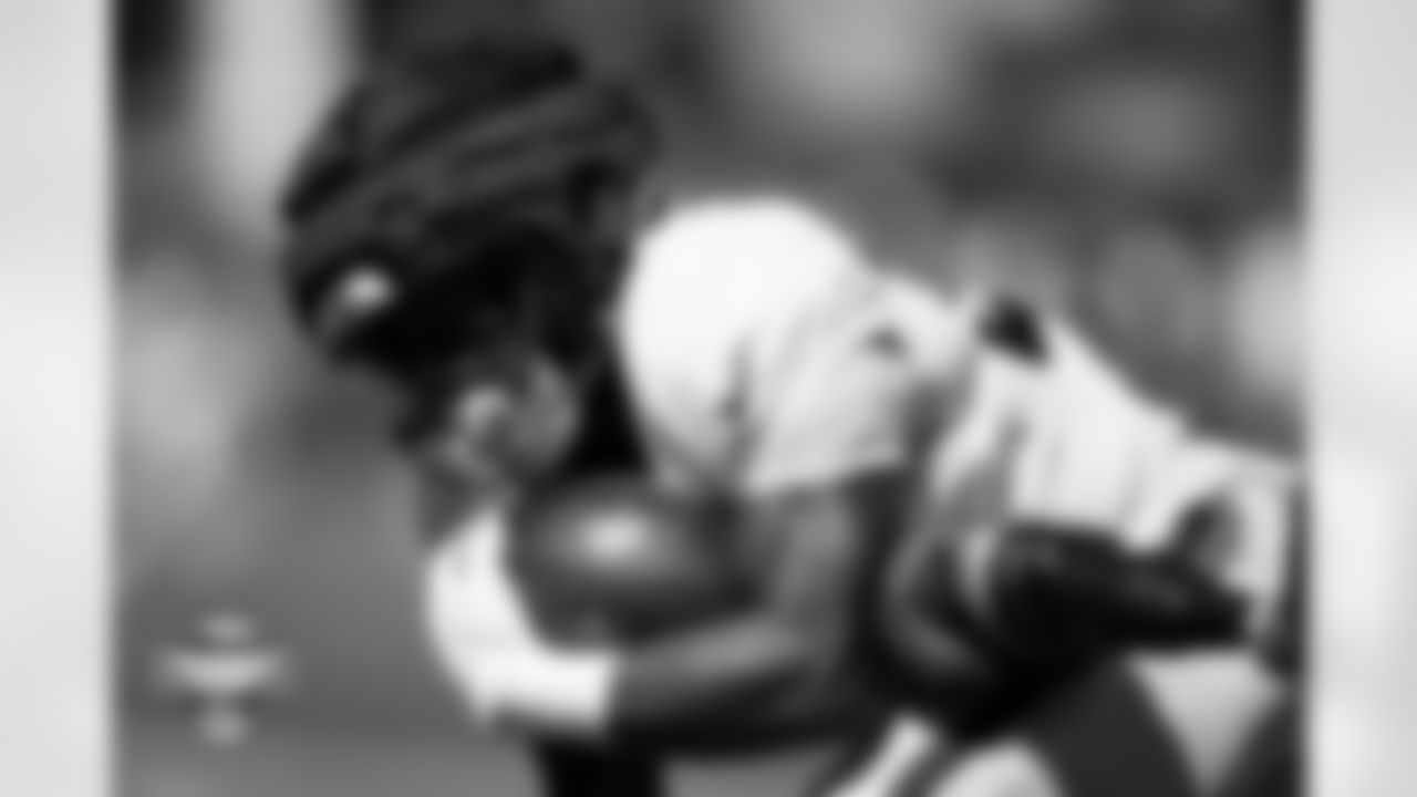 RJ Harvey during practice at Broncos Park Powered by CommonSpirit on August 19, 2025 in Englewood, Colorado. Photo by Ben Swanson / Denver Broncos