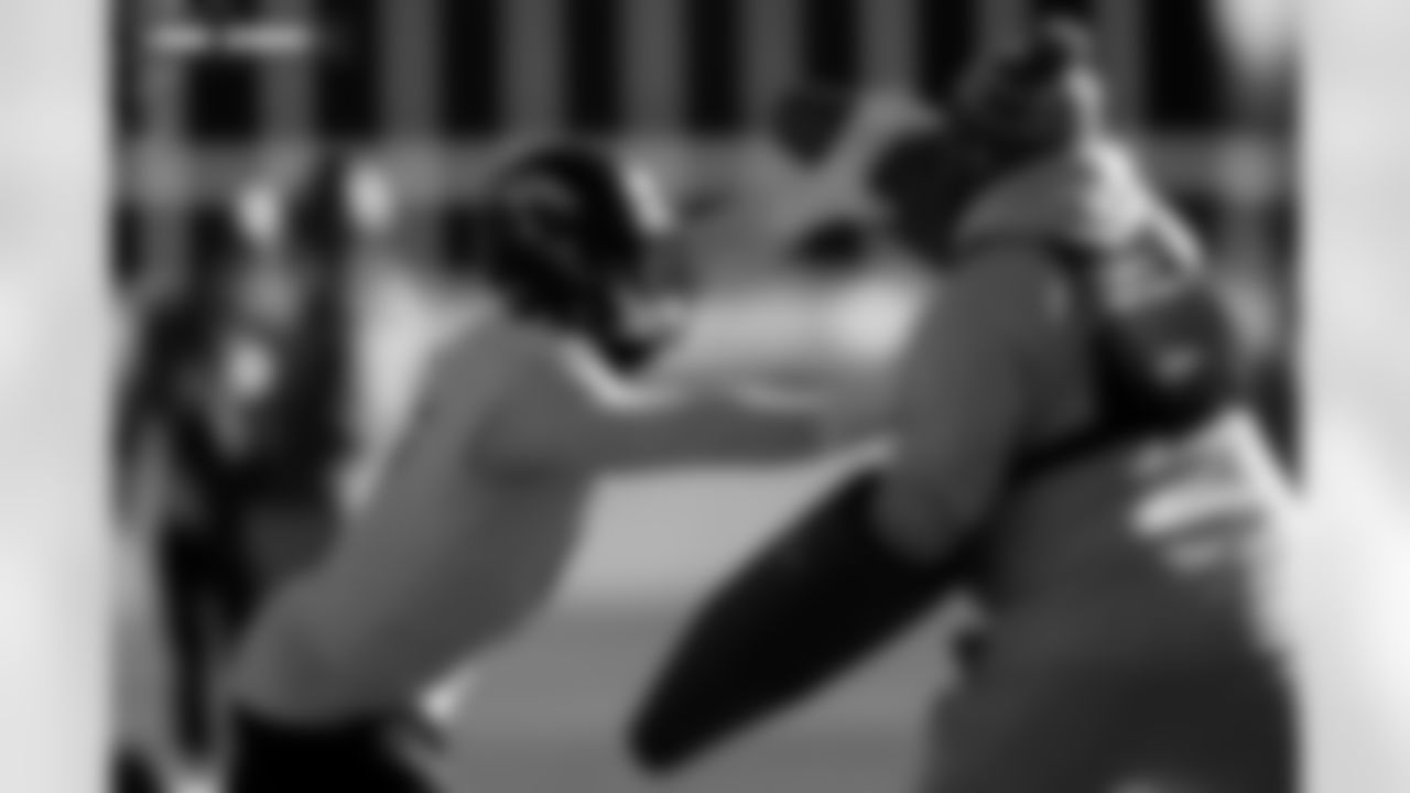 Jonathon Cooper during practice at Broncos Park Powered by CommonSpirit in Englewood, Colorado on January 22, 2026. Photo by Ben Swanson / Denver Broncos