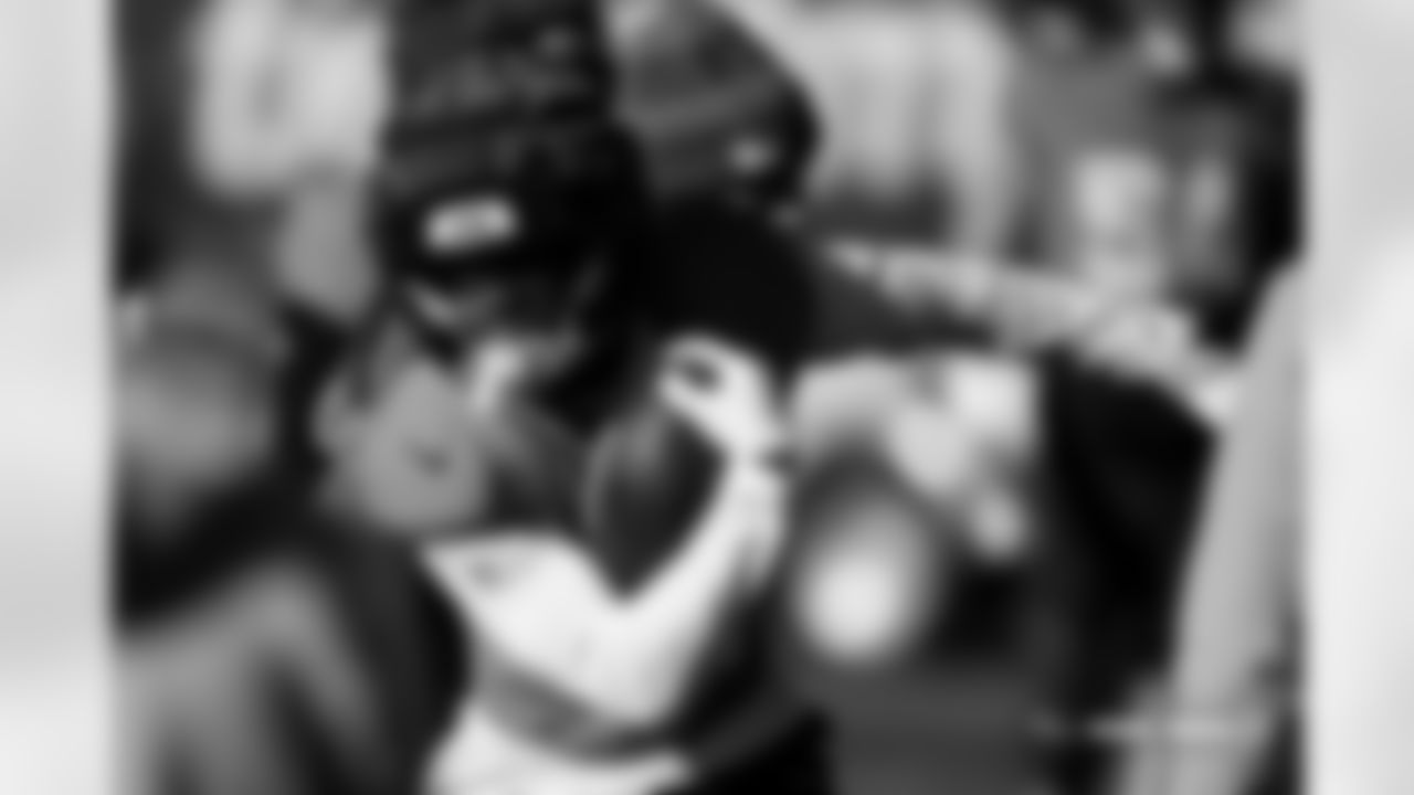 Marvin Mims Jr. during practice at Broncos Park Powered by CommonSpirit in Englewood, Colorado on November 27, 2025. Photo by Ben Swanson / Denver Broncos