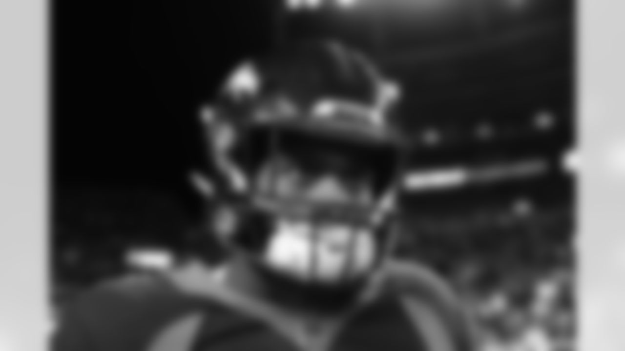 Jonathon Cooper before the Broncos' Week 11 game against the Minnesota Vikings at Empower Field at Mile High in Denver, Colorado on November 19, 2023. Photo by Gabriel Christus / Denver Broncos