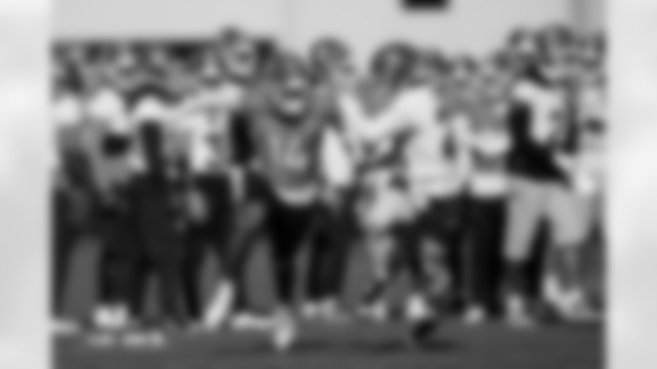 Courtland Sutton and Riley Moss during practice at Broncos Park Powered by CommonSpirit in Englewood, Colorado on January 2, 2026. Photo by Ben Swanson / Denver Broncos