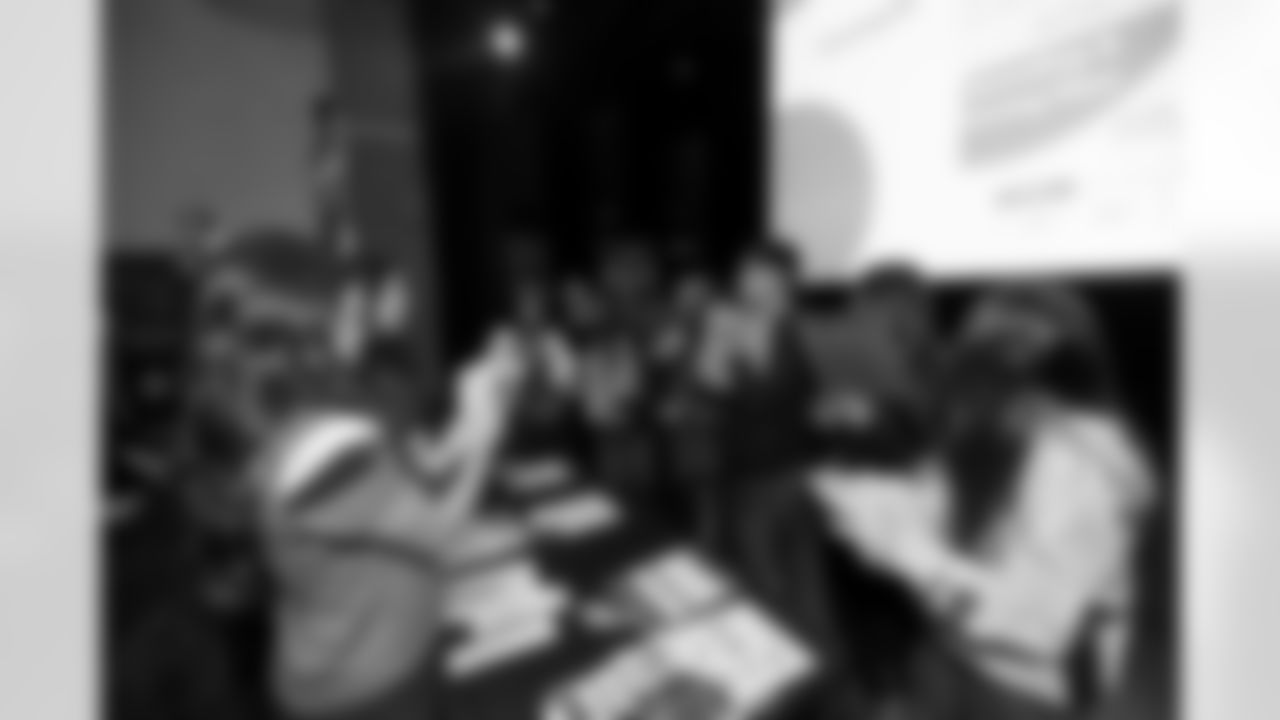 Denver Broncos alumni, cheer and players participated in ENT Adventures in Realiity on Tuesday, December 9, 2025 at Manual High School in Denver, Colorado.
Photo by Gabriel Christus / Denver Broncos