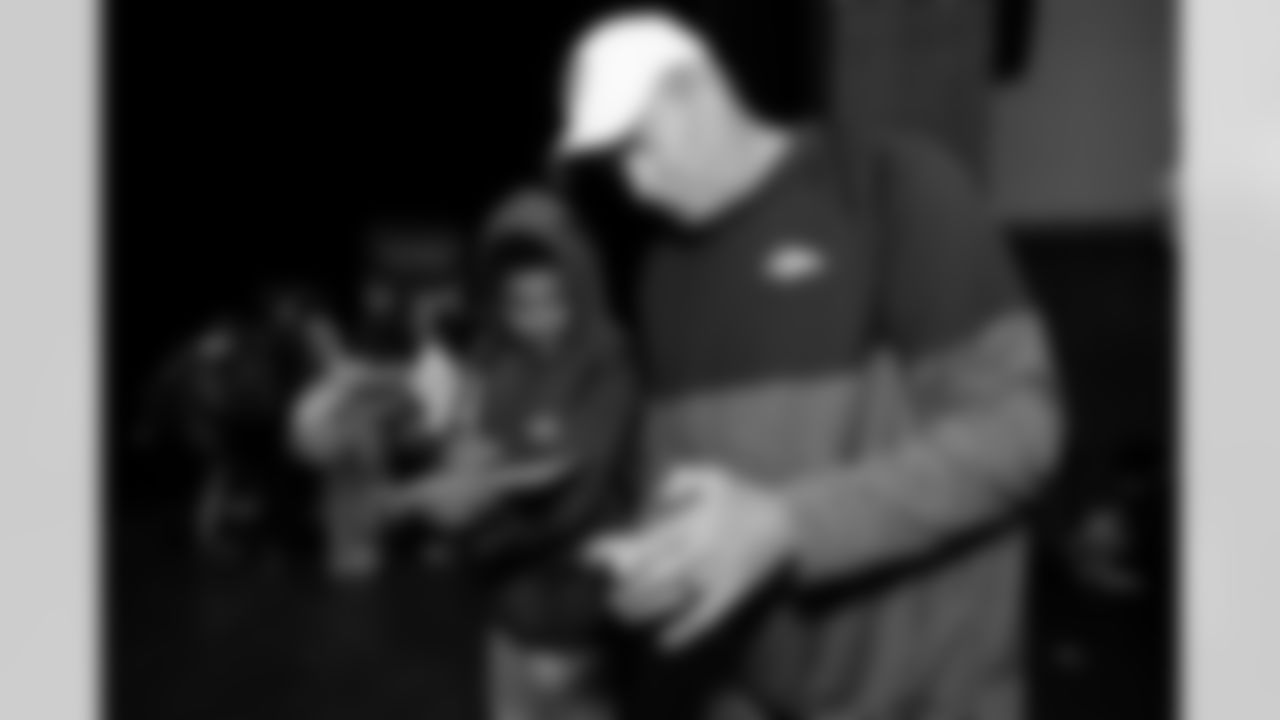 Denver Broncos alumni, cheer and players participated in ENT Adventures in Realiity on Tuesday, December 9, 2025 at Manual High School in Denver, Colorado.
Photo by Gabriel Christus / Denver Broncos