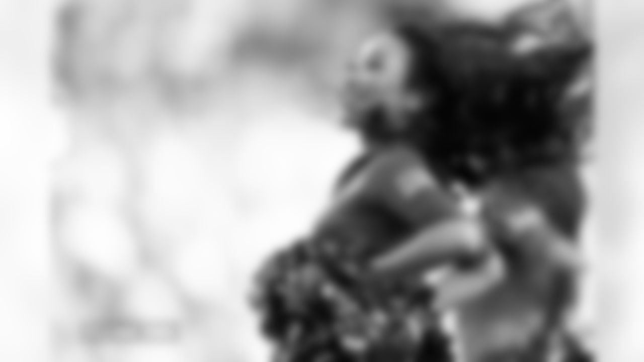 DBC Yuna during the Broncos' Week 11 game against the Kansas City Chiefs at Empower Field at Mile High in Denver, Colorado on November 16, 2025. Photo by Gabriel Christus / Denver Broncos