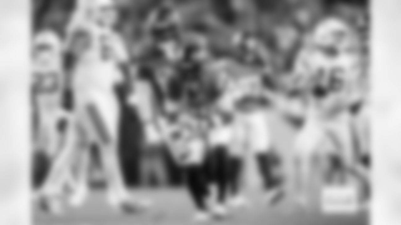 during the Broncos' Week 15 game against the Green Bay Packers at Empower Field at Mile High in Denver, Colorado on December 14, 2025. Photo by Gabriel Christus / Denver Broncos