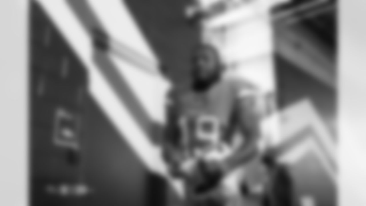 Marvin Mims Jr. before the Broncos' Week 15 game against the Detroit Lions at Ford Field in Detroit, Michigan on December 24, 2023. Photo by Gabriel Christus / Denver Broncos