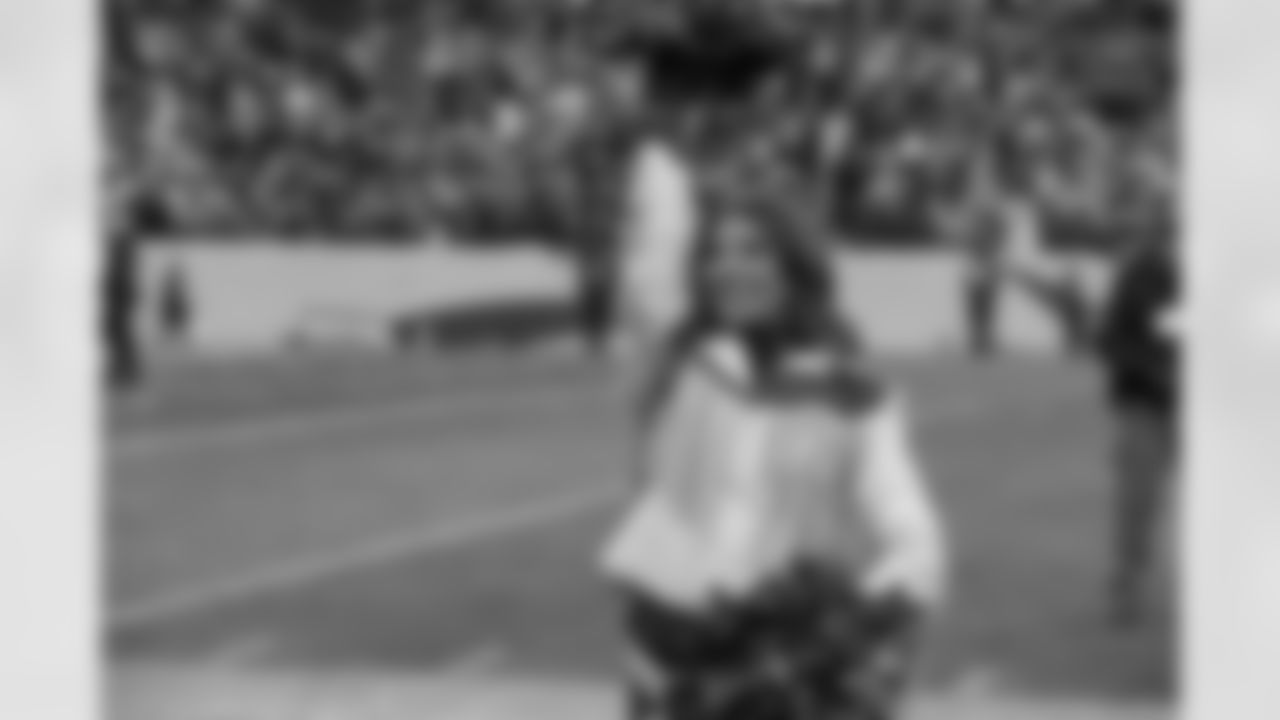 during the Broncos' Divisional Round playoff game against the Buffalo Bills at Empower Field at Mile High in Denver, Colorado on January 17, 2026. Photo by Paul Cloud / Denver Broncos