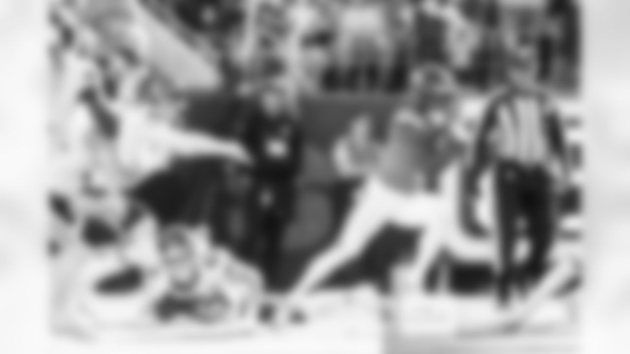 Denver Broncos wide receiver Marvin Mims Jr. (19) runs with the ball on a punt return for 70 yards during the Broncos' Week 11 game against the Kansas City Chiefs at Empower Field at Mile High in Denver, Colorado on November 16, 2025. Photo by Ben Swanson / Denver Broncos