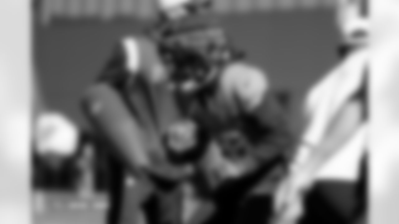 Tyler Badie during practice at Broncos Park Powered by CommonSpirit in Englewood, Colorado on October 16, 2025. Photo by Gabriel Christus / Denver Broncos