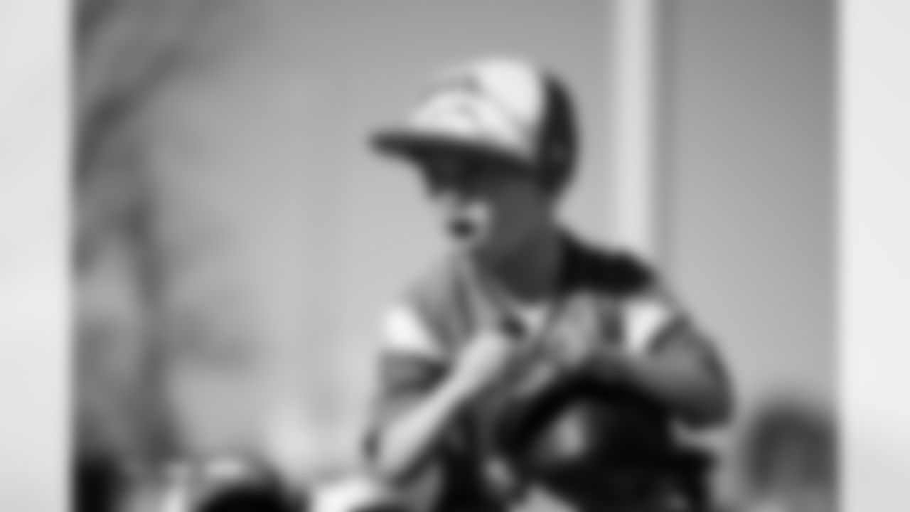 Fans during team arrivals before the Broncos' Week 11 game against the Kansas City Chiefs at Empower Field at Mile High in Denver, Colorado on November 16, 2025. Photo by Ben Swanson / Denver Broncos