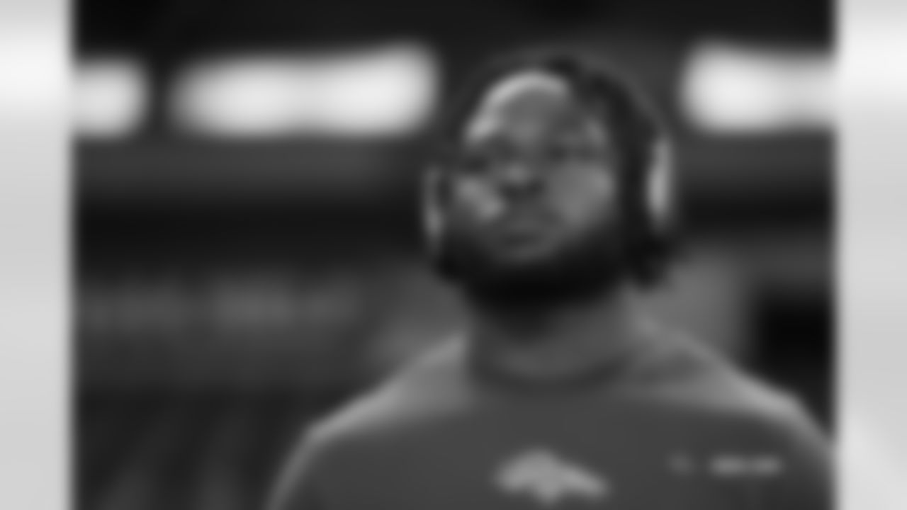 Javonte Williams during the Broncos' preseason Week 1 game against the Indianapolis Colts at Lucas Oil Stadium in Indianapolis, Indiana on August 11, 2024. (Photo by Ben Swanson/Denver Broncos)