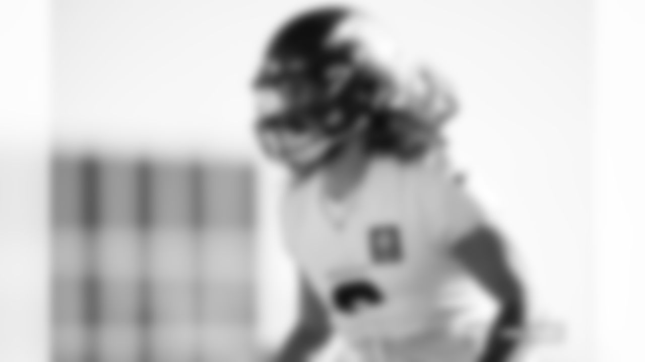 Talanoa Hufanga during practice at Broncos Park Powered by CommonSpirit in Englewood, Colorado on December 10, 2025. Photo by Ben Swanson / Denver Broncos