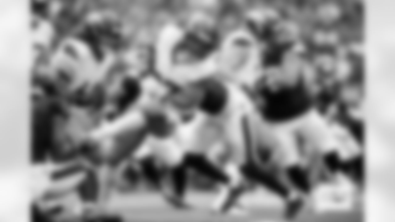 Denver Broncos running back J.K. Dobbins (27) runs with the ball during the Broncos' Week 9 game against the Houston Texans at NRG Stadium in Houston, Texas on November 2, 2025. Photo by Gabriel Christus / Denver Broncos