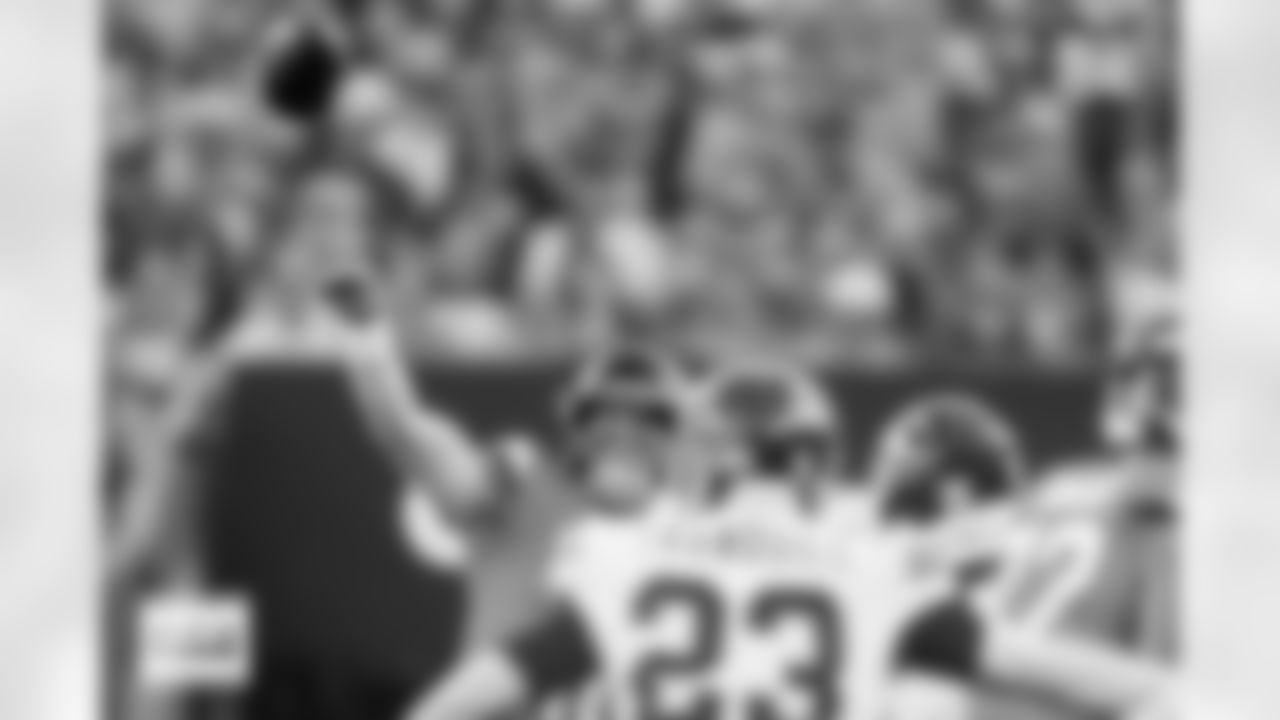 Denver Broncos quarterback Bo Nix (10) throws a pass during the Broncos' Week 11 game against the Kansas City Chiefs at Empower Field at Mile High in Denver, Colorado on November 16, 2025. Photo by Gabriel Christus / Denver Broncos