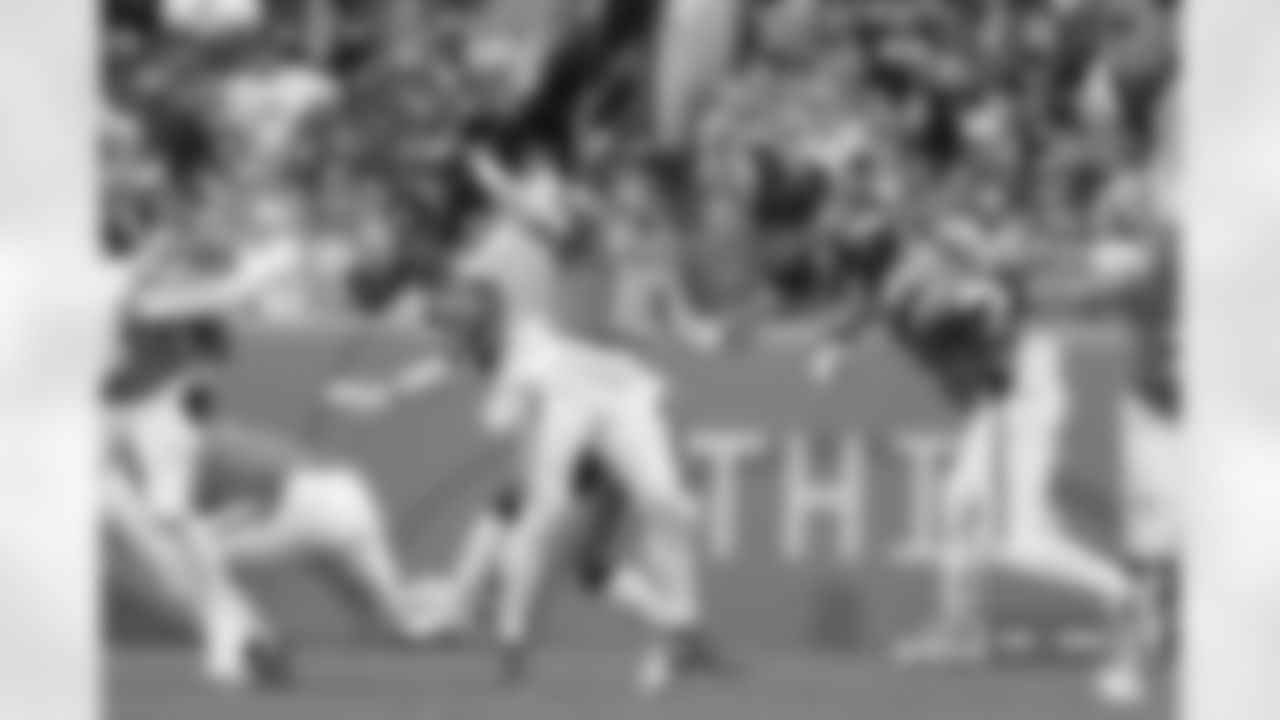 Bo Nix (10) during the Broncos' Week 11 game against the Kansas City Chiefs at Empower Field at Mile High in Denver, Colorado on November 16, 2025. Photo by Ben Swanson / Denver Broncos