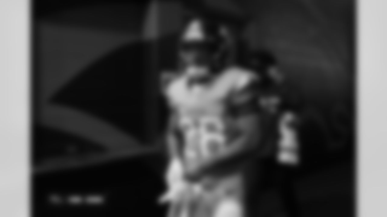 Tyler Badie before the Broncos' Week 15 game against the Green Bay Packers at Empower Field at Mile High in Denver, Colorado on December 14, 2025. Photo by Gabriel Christus / Denver Broncos