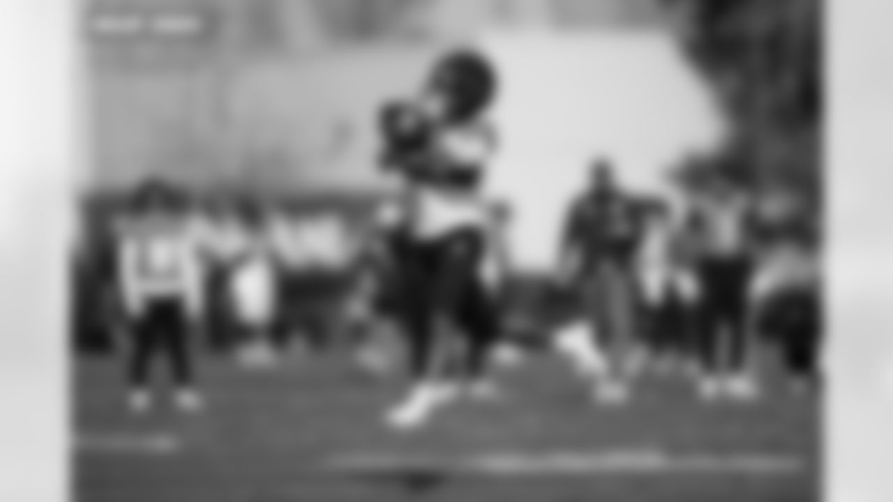 Pat Bryant during practice at Broncos Park Powered by CommonSpirit in Englewood, Colorado on January 13, 2026. Photo by Ben Swanson / Denver Broncos