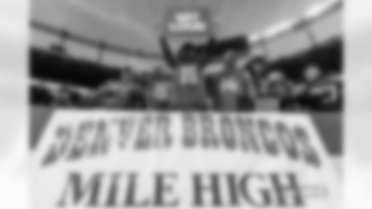 Denver Broncos fans over the Mile High Leap sign during the Broncos' Week 18 game against the Los Angeles Chargers at Empower Field at Mile High in Denver, Colorado on January 4, 2026. Photo by Gavin Liddell / Denver Broncos