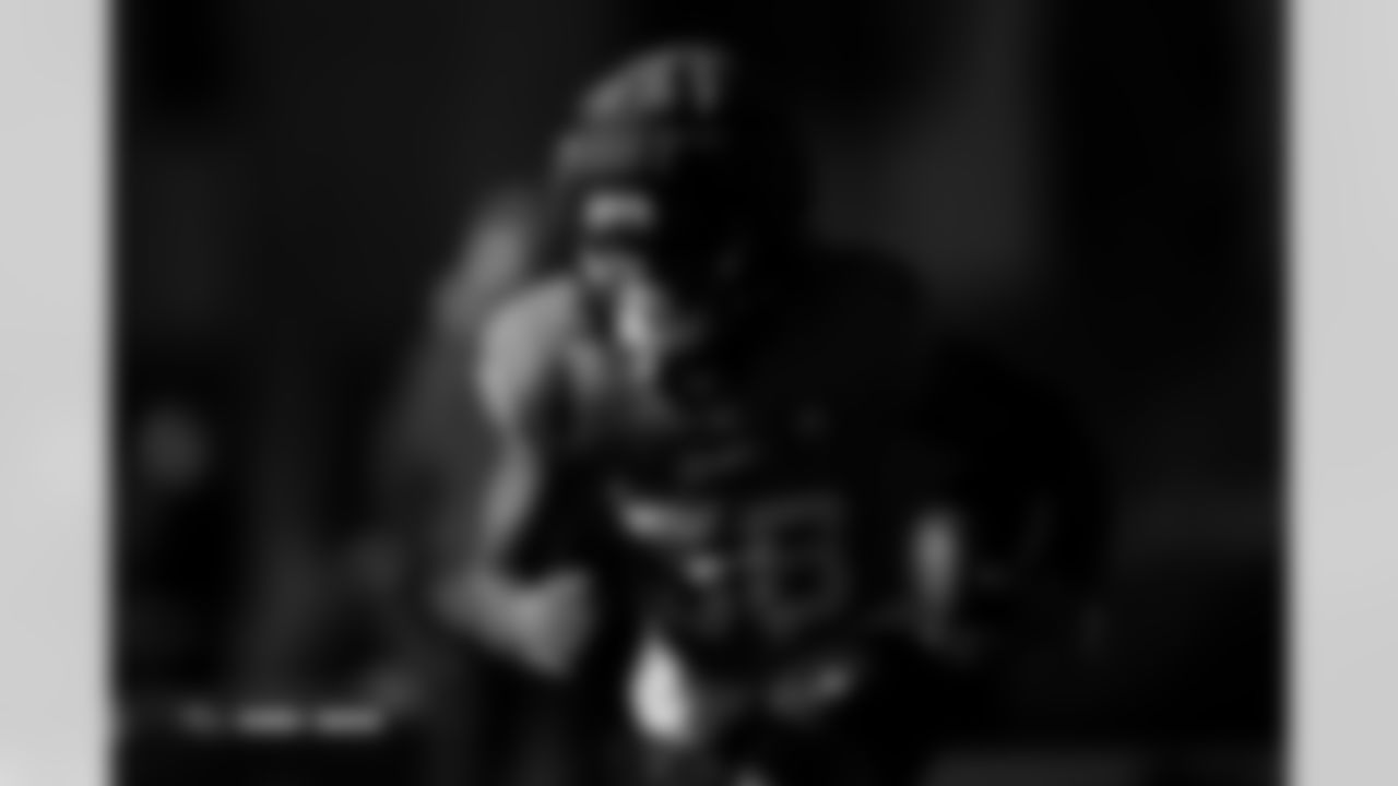 Jaleel McLaughlin during practice at Broncos Park Powered by CommonSpirit in Englewood, Colorado on November 27, 2025. Photo by Ben Swanson / Denver Broncos